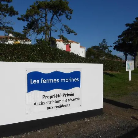 Hébergement de vacances Charmante Maison Avec Piscine Chauffée Et Tennis, Proche Plage, - Fr-1-224a-59